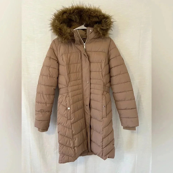 Hollister Puffer Parka - Picture 2 of 9